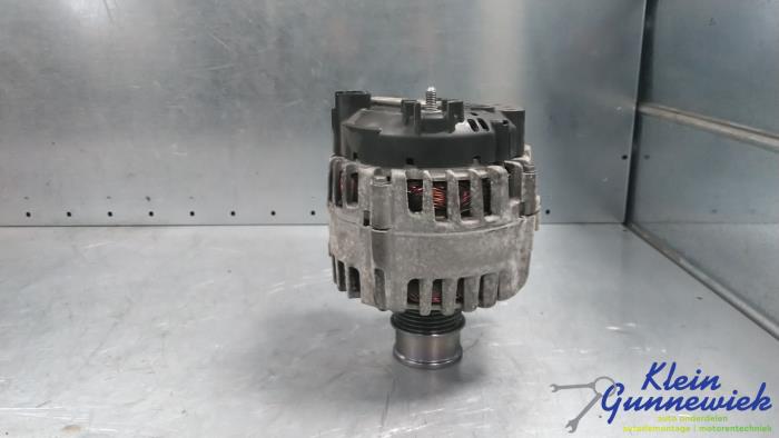 Gebruikte Dynamo Volkswagen Golf Sportsvan Prijs € 62,00 Margeregeling aangeboden door Klein Gunnewiek Autodemontage & Motorentechniek