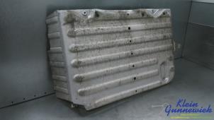 Gebruikte Beschermplaat bodem Volkswagen Multivan T7 Prijs € 75,00 Margeregeling aangeboden door Klein Gunnewiek Autodemontage & Motorentechniek