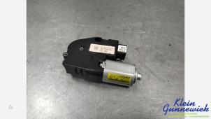 Gebruikte Schuifdak Motor Kia XCeed Prijs € 225,00 Margeregeling aangeboden door Klein Gunnewiek Autodemontage & Motorentechniek