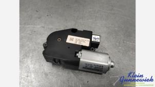 Gebruikte Schuifdak Motor Kia XCeed Prijs € 150,00 Margeregeling aangeboden door Klein Gunnewiek Autodemontage & Motorentechniek