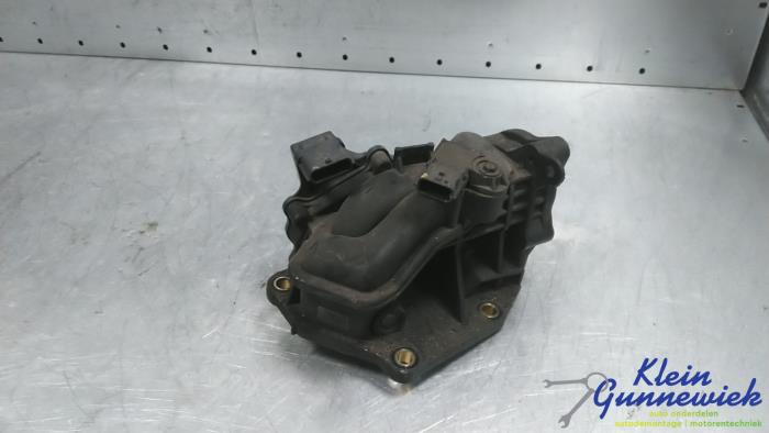 Gebruikte Gasklephuis Renault Trafic Prijs € 91,00 Margeregeling aangeboden door Klein Gunnewiek Autodemontage & Motorentechniek