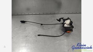 Gebruikte Deurslot Mechaniek 2Deurs links Opel Movano Prijs € 75,00 Margeregeling aangeboden door Klein Gunnewiek Autodemontage & Motorentechniek