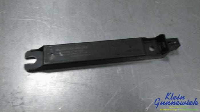 Gebruikte Antenne Kia EV6 Prijs € 25,00 Margeregeling aangeboden door Klein Gunnewiek Autodemontage & Motorentechniek