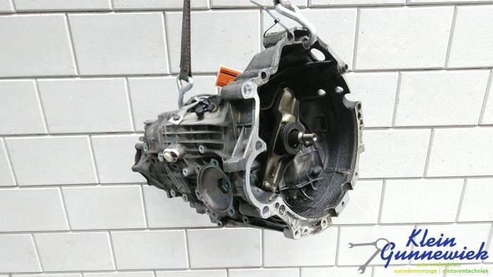 Gebruikte Versnellingsbak Volkswagen Passat Prijs € 277,00 Margeregeling aangeboden door Klein Gunnewiek Autodemontage & Motorentechniek