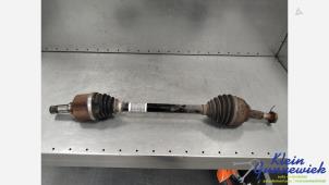 Gebruikte Homokineetas links-voor Opel Vivaro Prijs € 175,00 Margeregeling aangeboden door Klein Gunnewiek Autodemontage & Motorentechniek