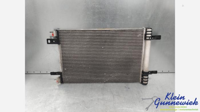 Gebruikte Airco Condensor Opel Vivaro Prijs € 45,00 Margeregeling aangeboden door Klein Gunnewiek Autodemontage & Motorentechniek