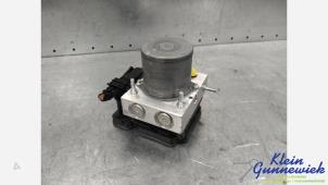 Gebruikte ABS Pomp Mercedes Vito Prijs € 236,00 Margeregeling aangeboden door Klein Gunnewiek Autodemontage & Motorentechniek