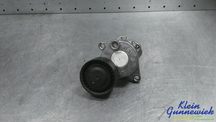 Gebruikte Spanrol Multiriem Mercedes Vito Prijs € 25,00 Margeregeling aangeboden door Klein Gunnewiek Autodemontage & Motorentechniek