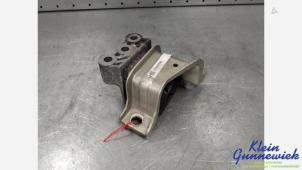 Gebruikte Motorsteun Opel Movano Prijs € 65,00 Margeregeling aangeboden door Klein Gunnewiek Autodemontage & Motorentechniek