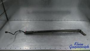 Gebruikte Kofferdekseldemper rechts-achter Ford C-Max Prijs € 125,00 Margeregeling aangeboden door Klein Gunnewiek Autodemontage & Motorentechniek