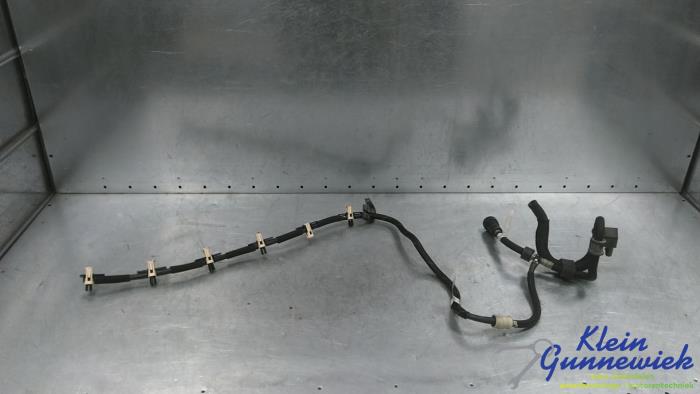 Gebruikte Brandstofleiding BMW 7-Serie Prijs € 35,00 Margeregeling aangeboden door Klein Gunnewiek Autodemontage & Motorentechniek
