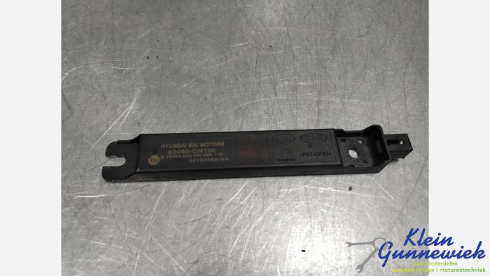 Gebruikte Antenne Kia Sportage Prijs € 25,00 Margeregeling aangeboden door Klein Gunnewiek Autodemontage & Motorentechniek