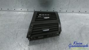 Gebruikte Luchtrooster Dashboard BMW X5 Prijs € 25,00 Margeregeling aangeboden door Klein Gunnewiek Autodemontage & Motorentechniek