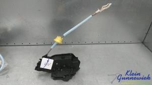 Gebruikte Slotmechaniek Portier 2Deurs links BMW 3-Serie Prijs € 65,00 Margeregeling aangeboden door Klein Gunnewiek Autodemontage & Motorentechniek