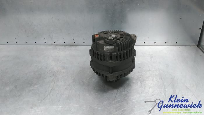 Dynamo van een Opel Movano 2012