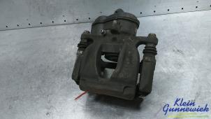 Gebruikte Remklauw (Tang) rechts-achter Audi A4 Prijs € 95,00 Margeregeling aangeboden door Klein Gunnewiek Autodemontage & Motorentechniek