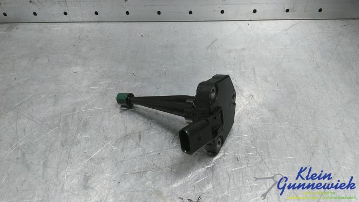 Gebruikte Olie niveau sensor Volkswagen Crafter Prijs € 35,00 Margeregeling aangeboden door Klein Gunnewiek Autodemontage & Motorentechniek