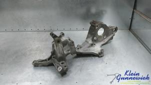 Gebruikte Dynamosteun onder Volkswagen Transporter Prijs € 75,00 Margeregeling aangeboden door Klein Gunnewiek Autodemontage & Motorentechniek