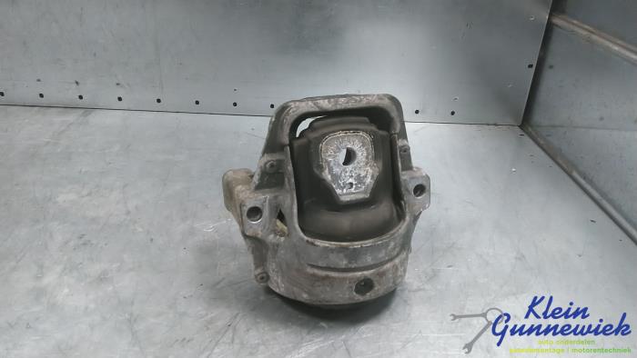 Gebruikte Motorsteun Audi A4 Prijs € 35,00 Margeregeling aangeboden door Klein Gunnewiek Autodemontage & Motorentechniek