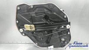 Gebruikte Raammechaniek 4Deurs links-achter BMW 1-Serie Prijs € 50,00 Margeregeling aangeboden door Klein Gunnewiek Autodemontage & Motorentechniek