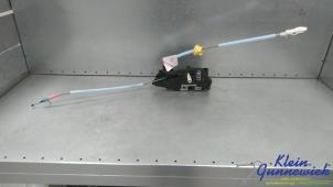 Gebruikte Slotmechaniek Portier 4Deurs rechts-voor BMW 1-Serie Prijs € 61,00 Margeregeling aangeboden door Klein Gunnewiek Autodemontage & Motorentechniek