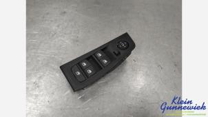 Gebruikte Schakelblok ruiten BMW 1-Serie Prijs € 65,00 Margeregeling aangeboden door Klein Gunnewiek Autodemontage & Motorentechniek