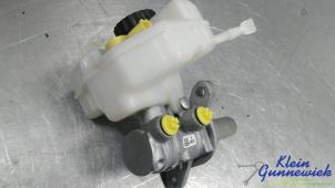 Gebruikte Hoofdremcilinder BMW 5-Serie Prijs € 75,00 Margeregeling aangeboden door Klein Gunnewiek Autodemontage & Motorentechniek