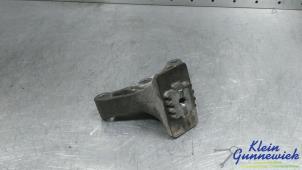 Gebruikte Versnellingsbak Steun Volkswagen E-Up Prijs € 20,00 Margeregeling aangeboden door Klein Gunnewiek Autodemontage & Motorentechniek