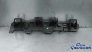 Gebruikte Bumpersteun midden-achter Opel Corsa Prijs € 75,00 Margeregeling aangeboden door Klein Gunnewiek Autodemontage & Motorentechniek