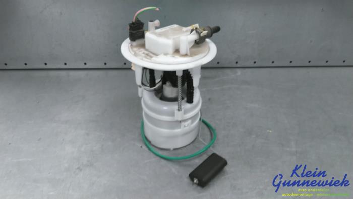 Gebruikte Tank element Pomp Opel Corsa Prijs € 65,00 Margeregeling aangeboden door Klein Gunnewiek Autodemontage & Motorentechniek