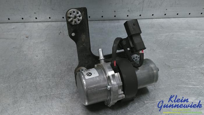 Gebruikte Vacuumpomp Rembekrachtiging BMW 5-Serie Prijs € 144,00 Margeregeling aangeboden door Klein Gunnewiek Autodemontage & Motorentechniek
