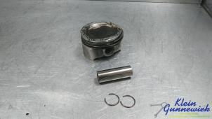 Gebruikte Zuiger BMW X5 Prijs € 95,00 Margeregeling aangeboden door Klein Gunnewiek Autodemontage & Motorentechniek