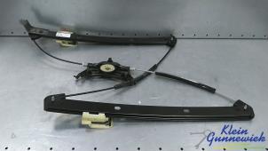 Gebruikte Raammechaniek 4Deurs rechts-voor Audi Q5 Prijs € 39,00 Margeregeling aangeboden door Klein Gunnewiek Autodemontage & Motorentechniek