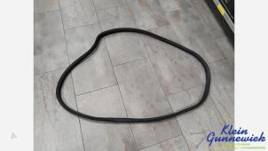 Gebruikte Deurrubber 4Deurs rechts-achter Peugeot 108 Prijs € 25,00 Margeregeling aangeboden door Klein Gunnewiek Autodemontage & Motorentechniek