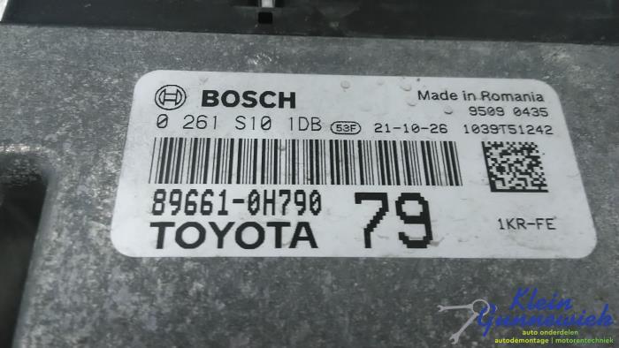 Inspuitcomputer van een Peugeot 108 2022