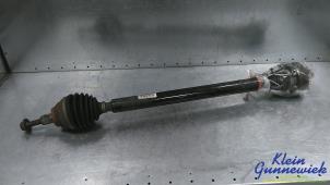 Gebruikte Homokineetas rechts-voor Volkswagen E-Golf Prijs € 24,00 Margeregeling aangeboden door Klein Gunnewiek Autodemontage & Motorentechniek