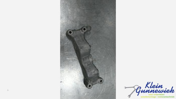 Gebruikte Motorrubber Peugeot 5008 Prijs € 20,00 Margeregeling aangeboden door Klein Gunnewiek Autodemontage & Motorentechniek