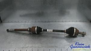 Gebruikte Homokineetas rechts-voor Opel Crossland X Prijs € 125,00 Margeregeling aangeboden door Klein Gunnewiek Autodemontage & Motorentechniek