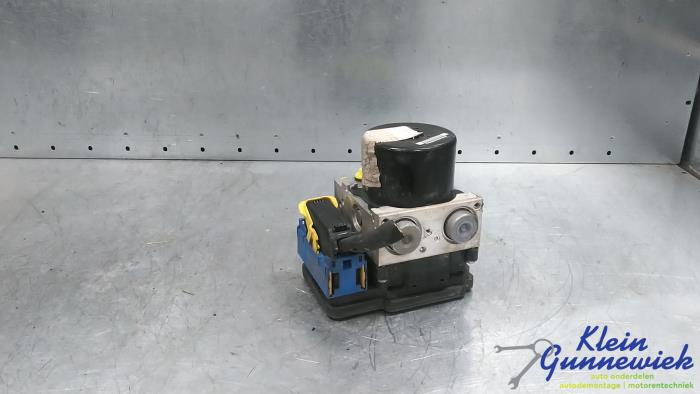 ABS Pomp van een Renault Megane 2011