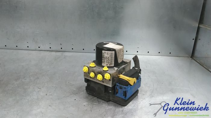 ABS Pomp van een Renault Megane 2011