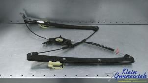 Gebruikte Raammechaniek 4Deurs rechts-voor Audi Q5 Prijs € 39,00 Margeregeling aangeboden door Klein Gunnewiek Autodemontage & Motorentechniek