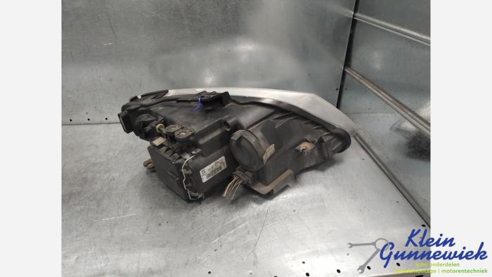 Koplamp links van een Seat Exeo 2011