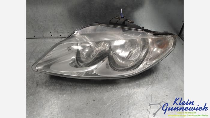 Koplamp links van een Seat Exeo 2011