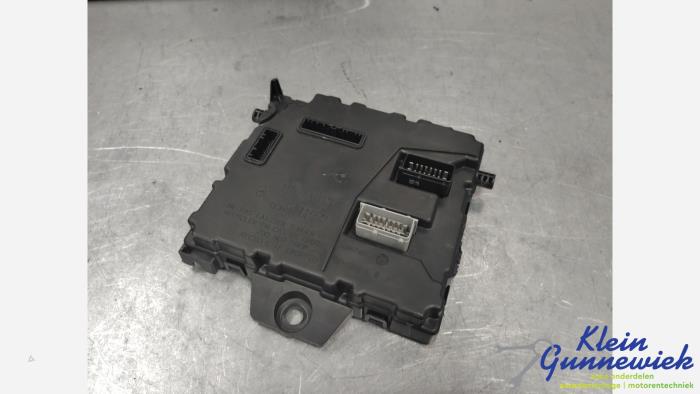 Gebruikte Module Bodycontrol Renault Kangoo Prijs € 125,00 Margeregeling aangeboden door Klein Gunnewiek Autodemontage & Motorentechniek