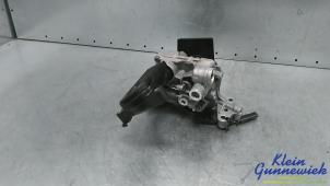 Gebruikte Oliepomp Volvo XC60 Prijs € 95,00 Margeregeling aangeboden door Klein Gunnewiek Autodemontage & Motorentechniek
