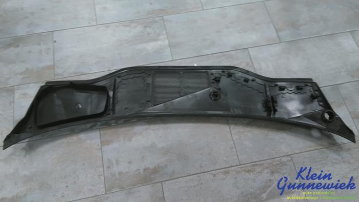 Paravent van een Audi Q8 2022