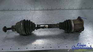 Gebruikte Steekas links-voor Audi A4 Prijs € 75,00 Margeregeling aangeboden door Klein Gunnewiek Autodemontage & Motorentechniek