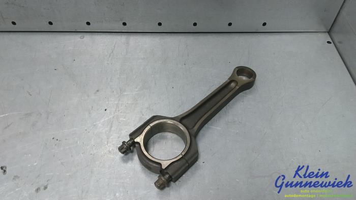 Gebruikte Drijfstang Ford Focus Prijs € 80,00 Margeregeling aangeboden door Klein Gunnewiek Autodemontage & Motorentechniek