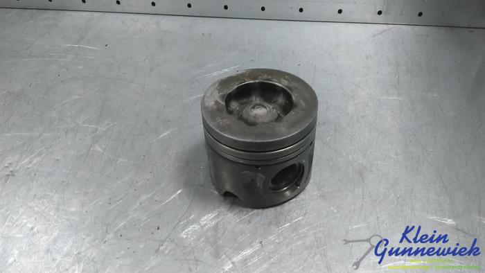 Gebruikte Zuiger Ford Ranger Prijs € 60,00 Margeregeling aangeboden door Klein Gunnewiek Autodemontage & Motorentechniek