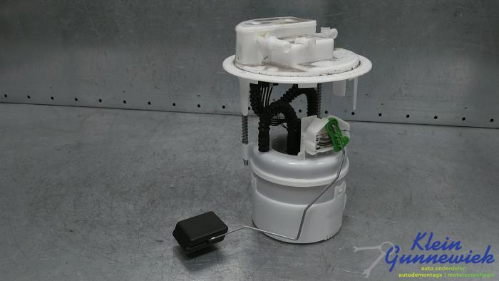 Gebruikte Tank element Pomp Opel Corsa Prijs € 96,00 Margeregeling aangeboden door Klein Gunnewiek Autodemontage & Motorentechniek